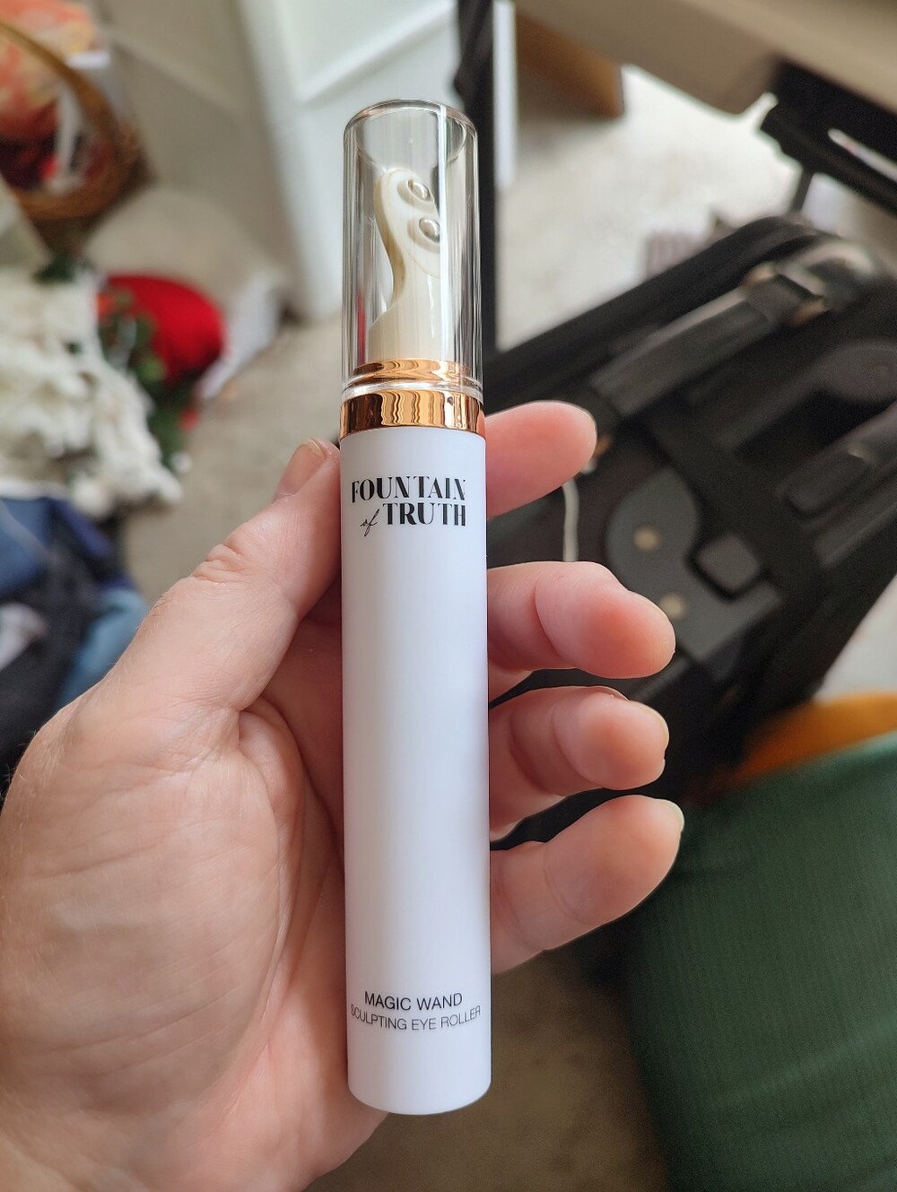 Magic Wand Sculpting Eye Roller